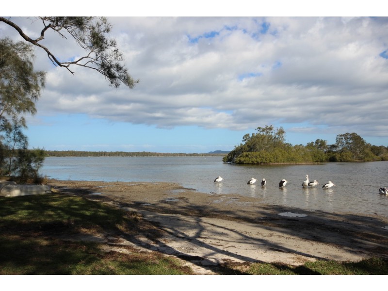 60 Pipers Bay Drive, Forster NSW 2428