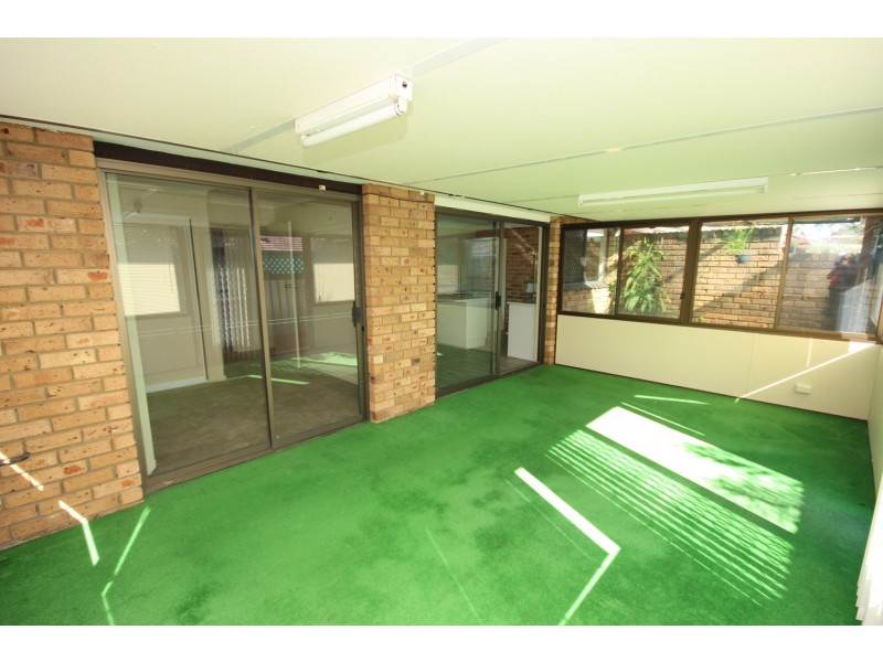 2/3 Fairway Crescent, Forster NSW 2428