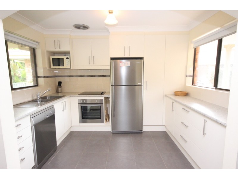 2/34-38 Colliton Parade, Forster NSW 2428