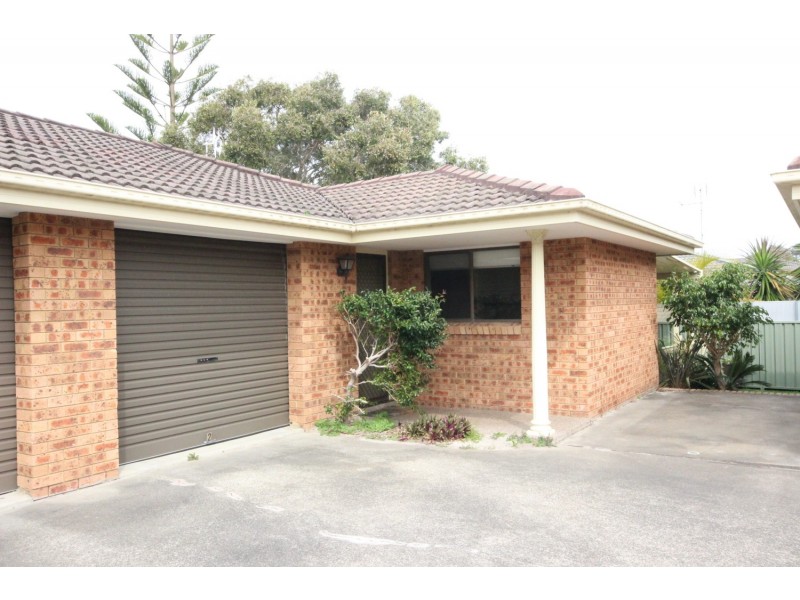 2/34-38 Colliton Parade, Forster NSW 2428
