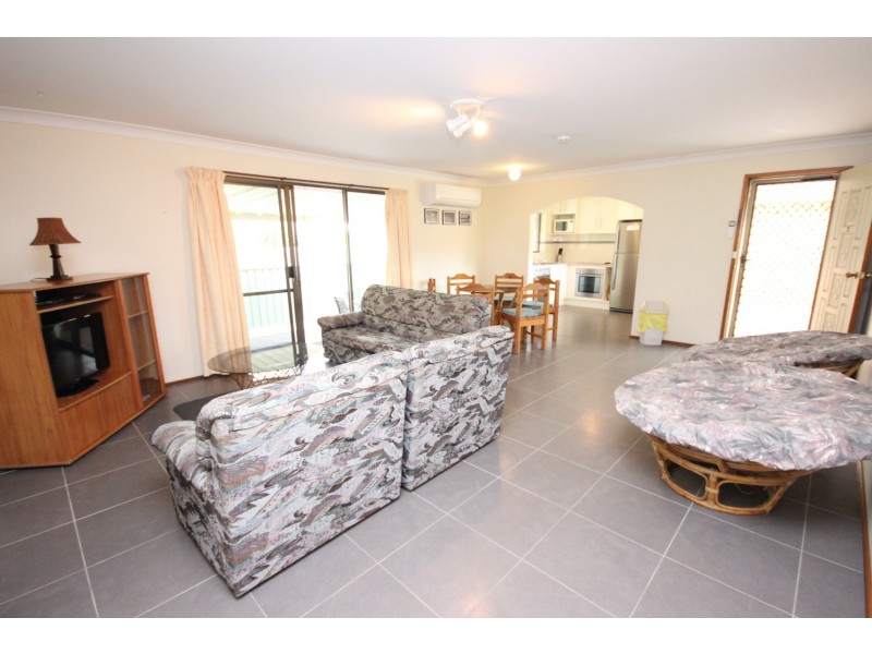 2/34-38 Colliton Parade, Forster NSW 2428