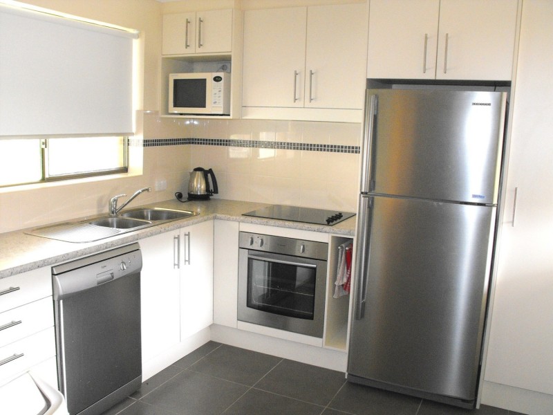 2/34-38 Colliton Parade, Forster NSW 2428