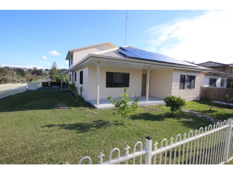 72 Lake Street, Forster NSW 2428