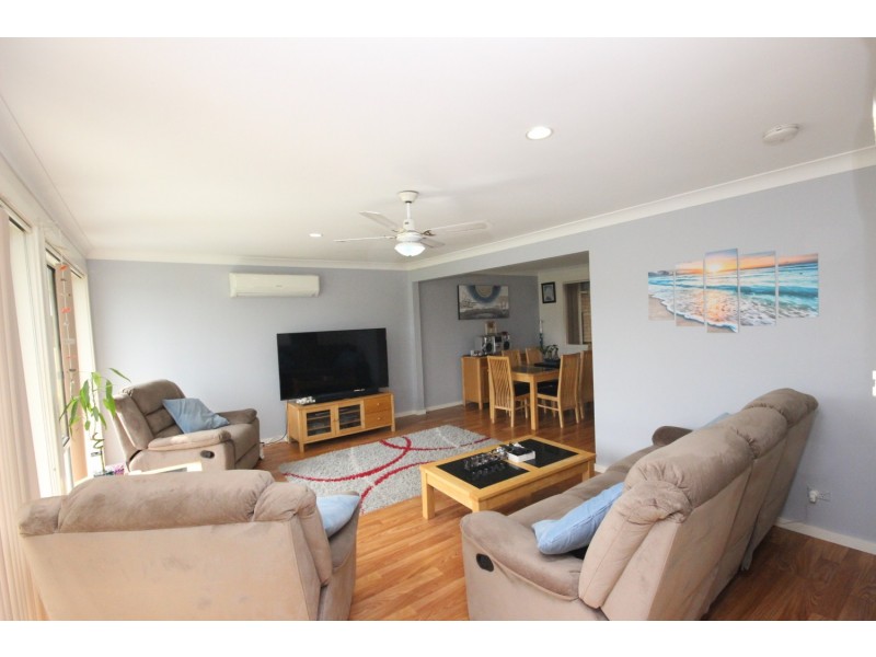 6 Hawaii Avenue, Forster NSW 2428