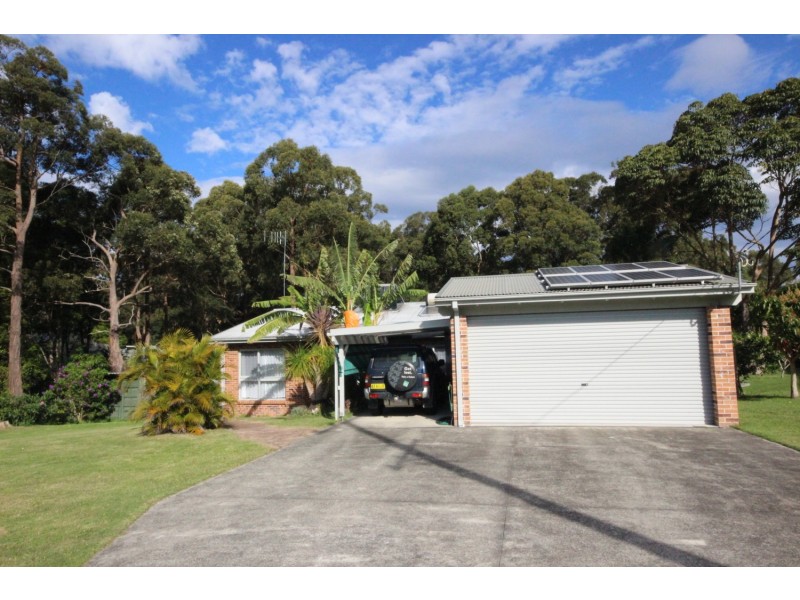 12 Tropic Gardens Drive, Smiths Lake NSW 2428
