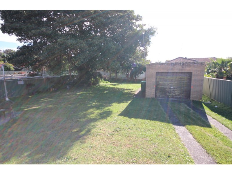 10 Bent Street, Tuncurry NSW 2428