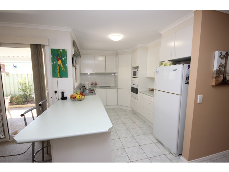 1/14 Hesper Drive, Forster NSW 2428