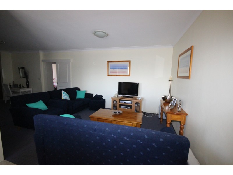 9/23-25 Lake Street, Forster NSW 2428