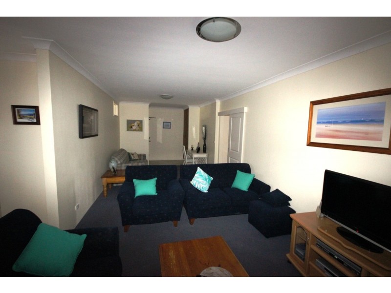 9/23-25 Lake Street, Forster NSW 2428