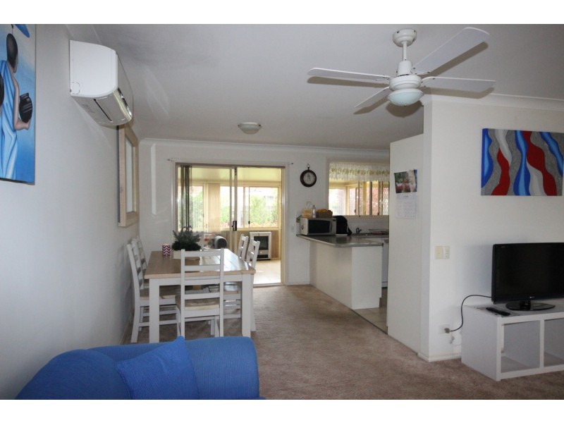 4 Christian Crescent, Forster NSW 2428