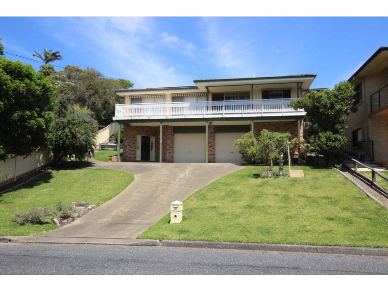 38 Daphne Street, Forster NSW 2428