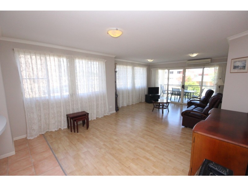 1/17 Beach Street, Tuncurry NSW 2428