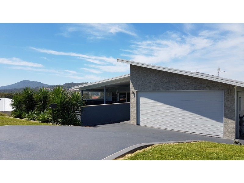 5 Narran Close, Forster NSW 2428
