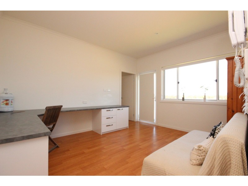 5 Narran Close, Forster NSW 2428