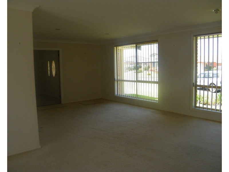 1/70 Kenrose Street, Forster NSW 2428