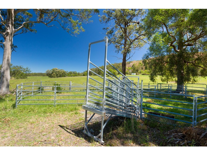221 Herivels Road, Wootton NSW 2423