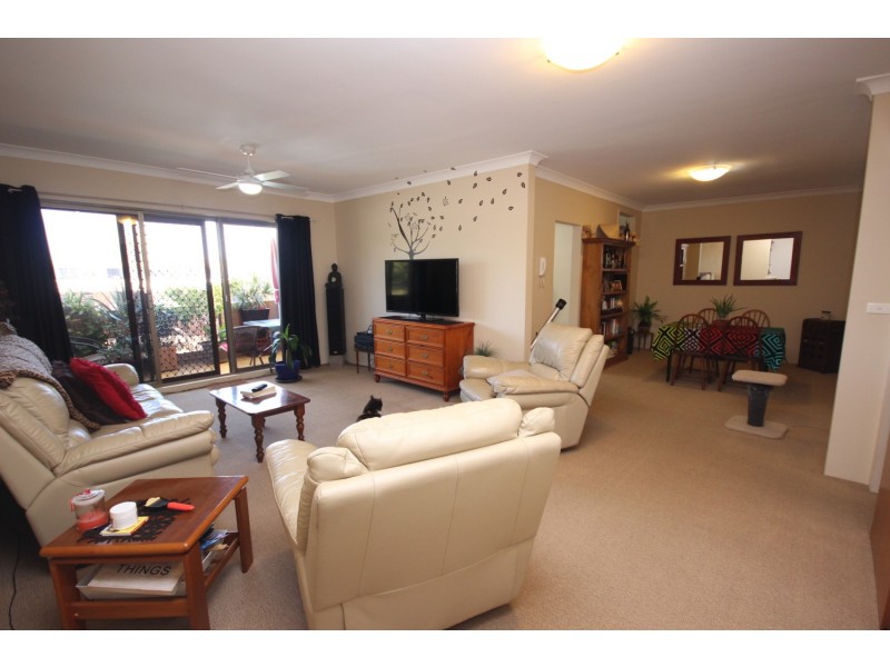 4/23-25 Lake Street, Forster NSW 2428