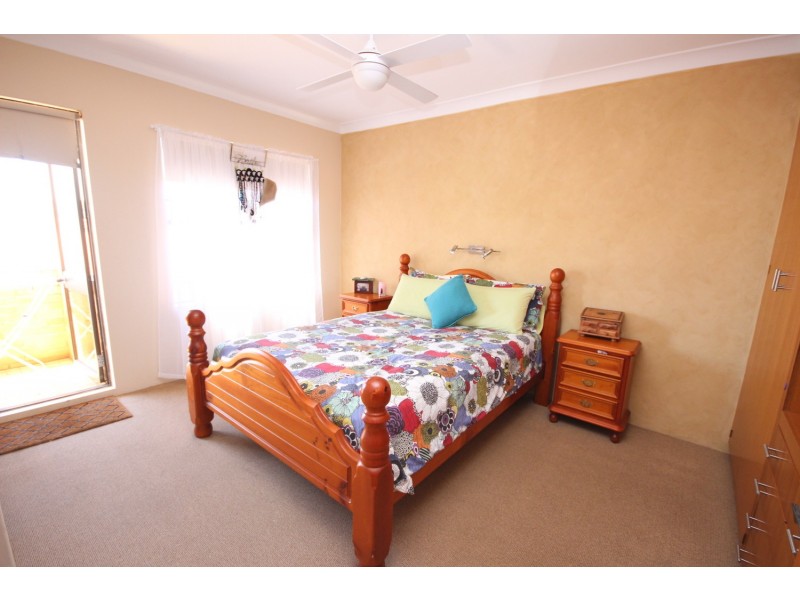 4/23-25 Lake Street, Forster NSW 2428