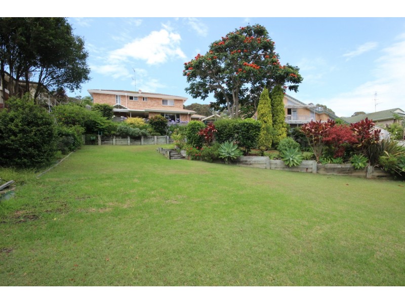 51 Karloo Street, Forster NSW 2428