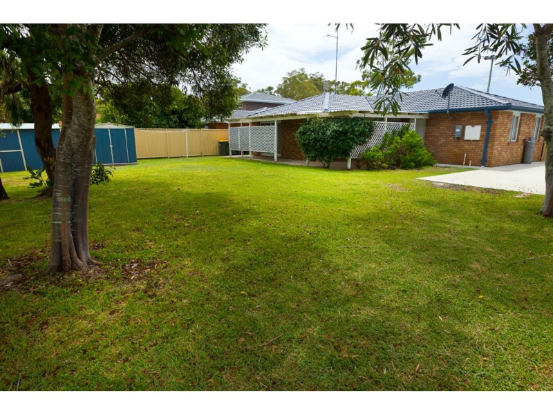 1 Mayers Drive, Tuncurry NSW 2428