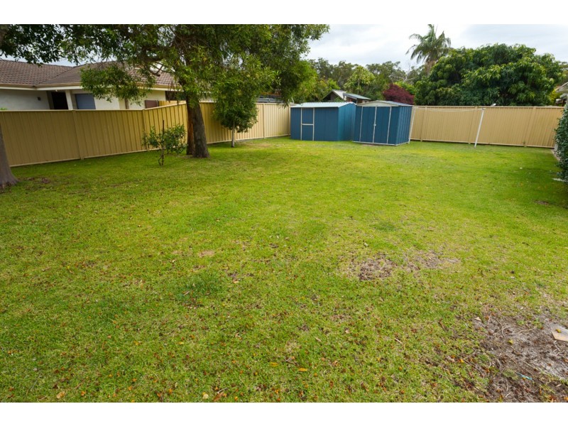 1 Mayers Drive, Tuncurry NSW 2428