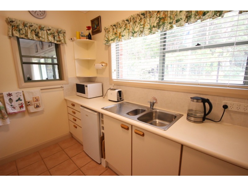 21/2 Breese Parade, Forster NSW 2428