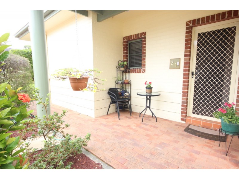 21/2 Breese Parade, Forster NSW 2428