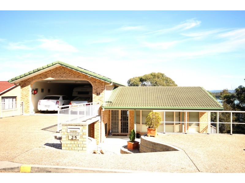 25 Green Point Drive, Green Point NSW 2428