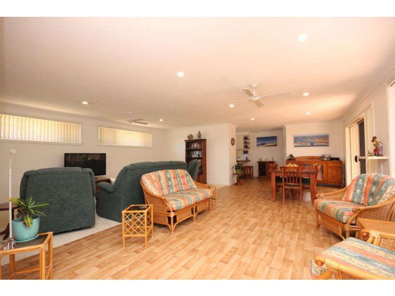 1/7 Elizabeth Street, Forster NSW 2428