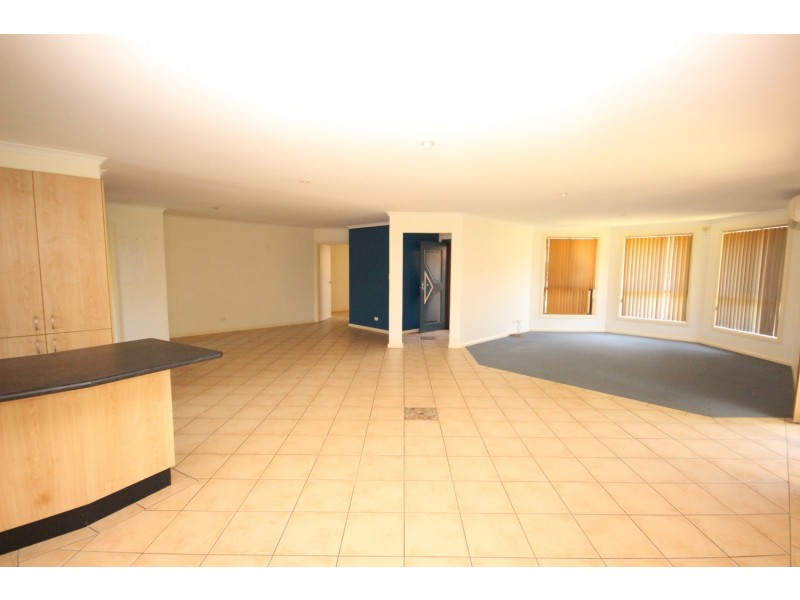 2/3  Inaja Place, Forster NSW 2428