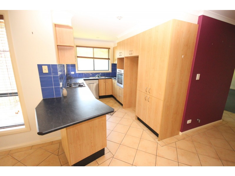 2/3  Inaja Place, Forster NSW 2428