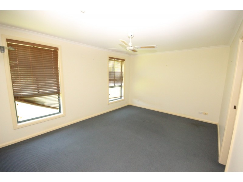 2/3  Inaja Place, Forster NSW 2428