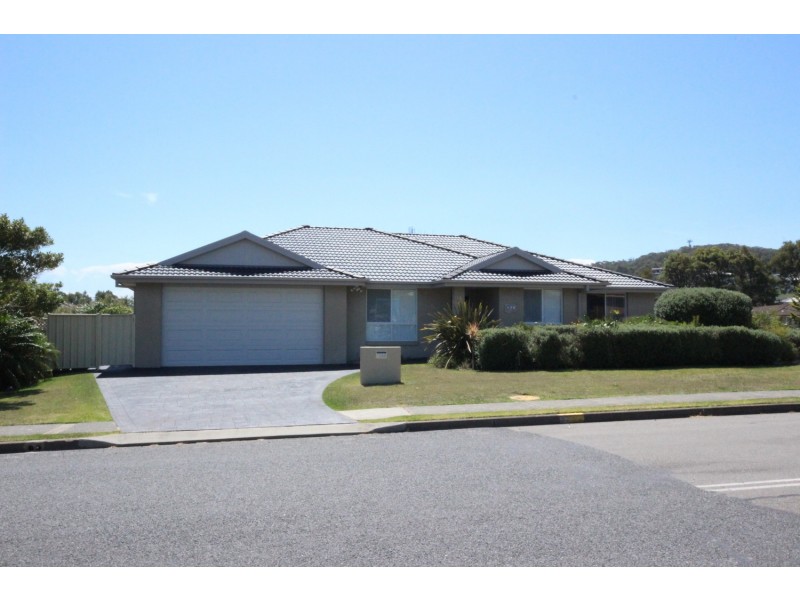 128 Kularoo Drive, Forster NSW 2428