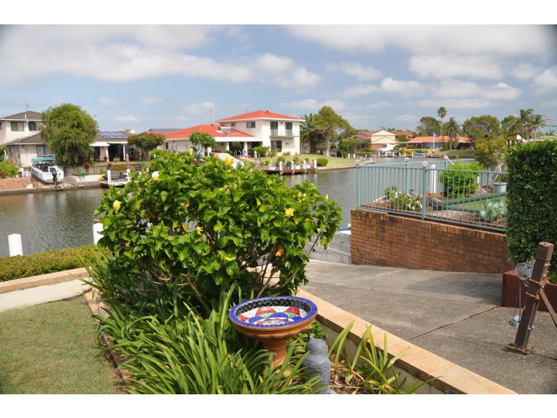 9 Roebuck Key, Forster NSW 2428
