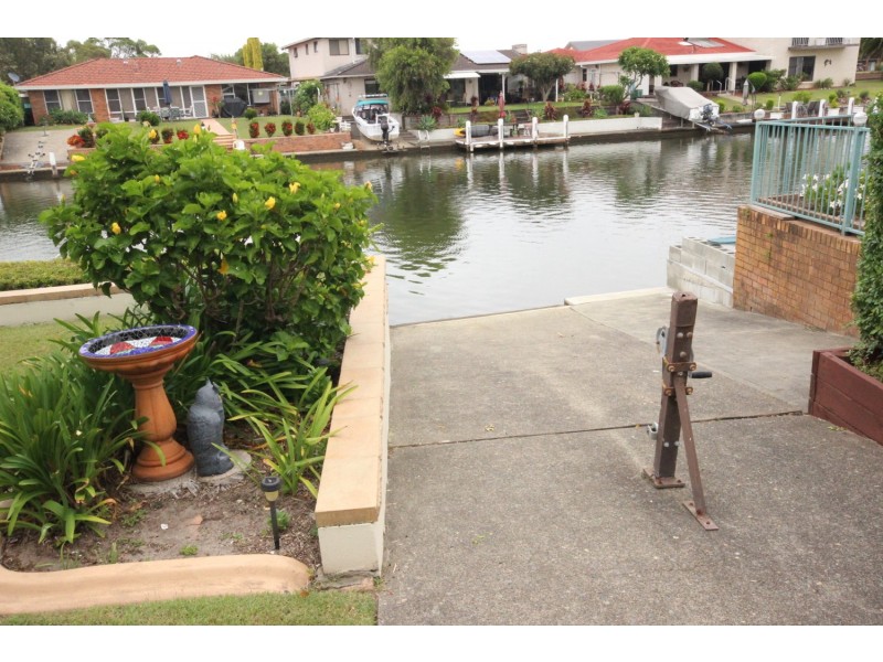 9 Roebuck Key, Forster NSW 2428