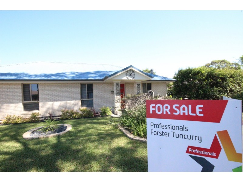9 Wangaree Street, Coomba Park NSW 2428