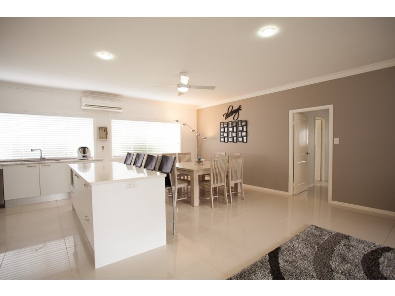 213 Tallwood Drive, Hallidays Point NSW 2430