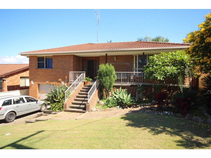 13 Surfview Avenue, Forster NSW 2428