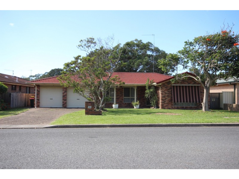 102 Goldens Road, Forster NSW 2428