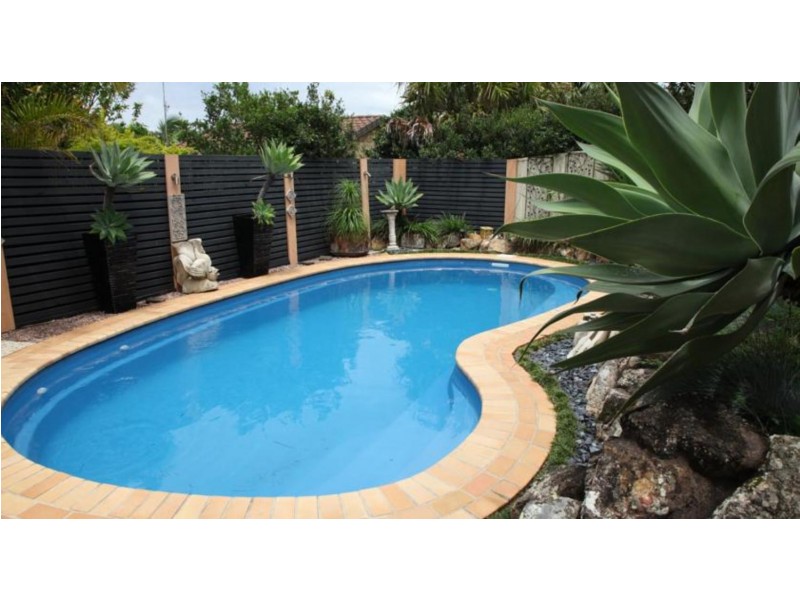 166 Kularoo Drive, Forster NSW 2428