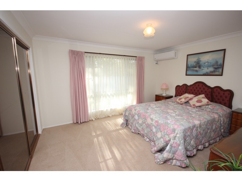 13 Aurum Place, Forster NSW 2428