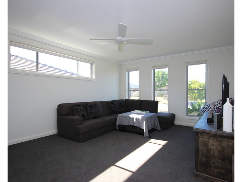 17 Massie Crescent, Tuncurry NSW 2428