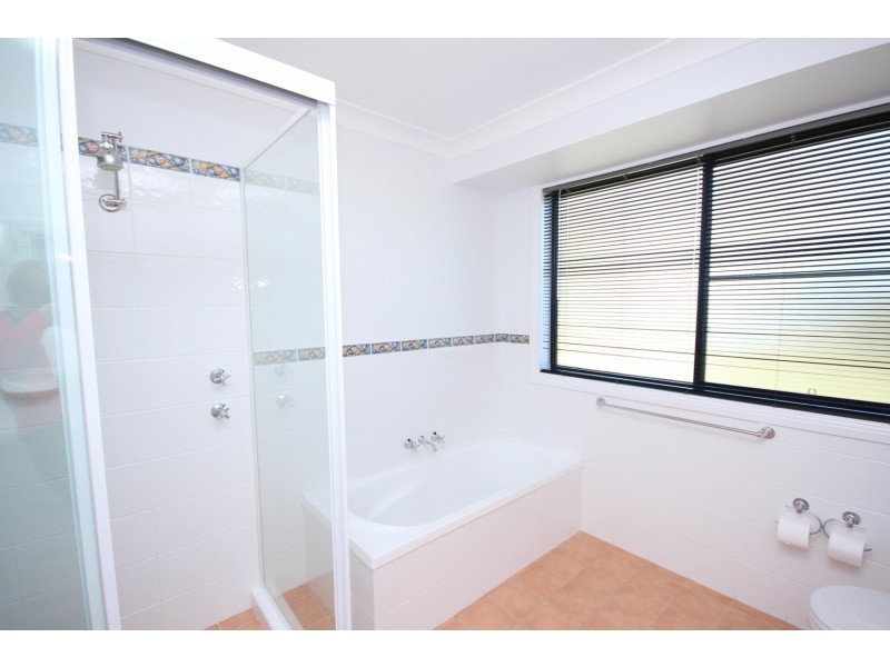 2 Cassina Close, Forster NSW 2428