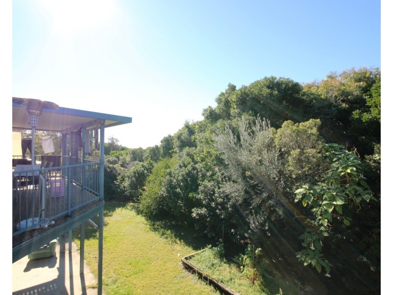 4 Burrawong Place, Forster NSW 2428