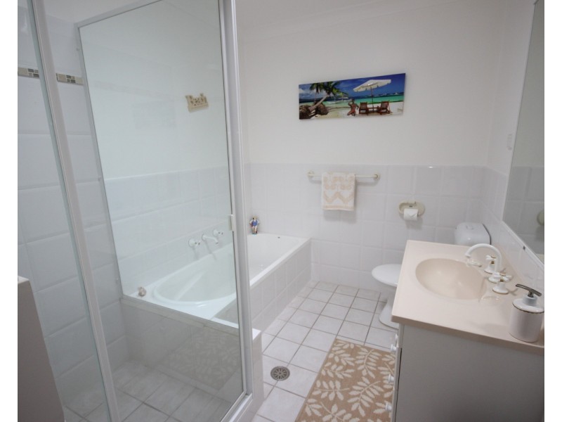 1/20 Amanda Crescent, Forster NSW 2428