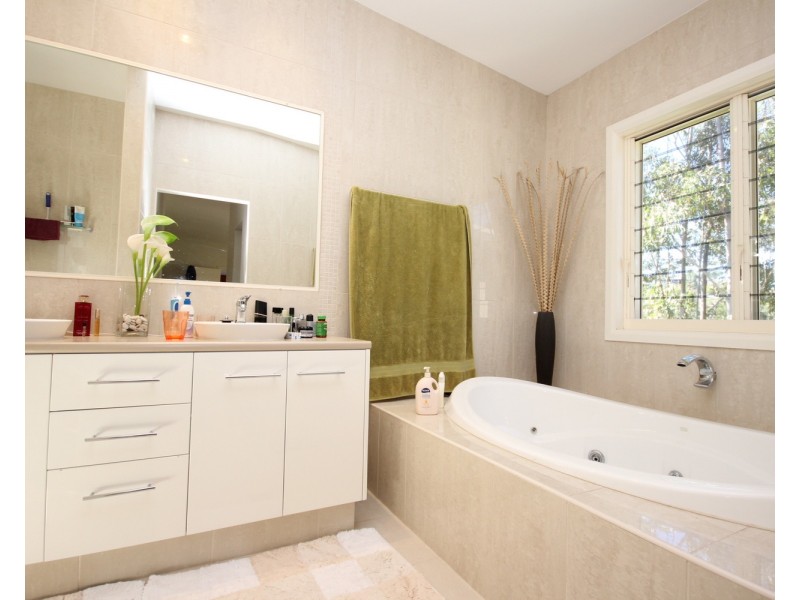 49 Hilltop Parkway, Tallwoods Village NSW 2430