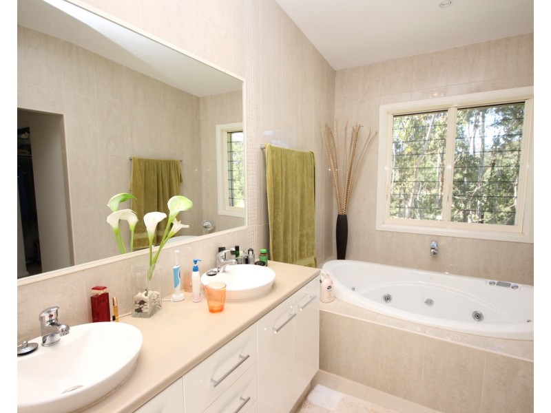 49 Hilltop Parkway, Tallwoods Village NSW 2430