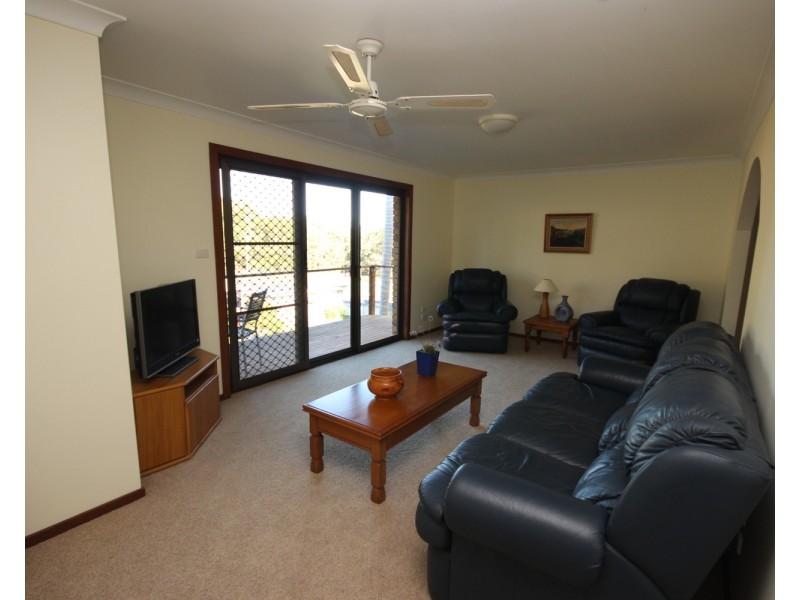 55 Surfview Avenue, Forster NSW 2428