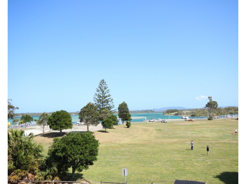 18/8 Taree Street, Tuncurry NSW 2428