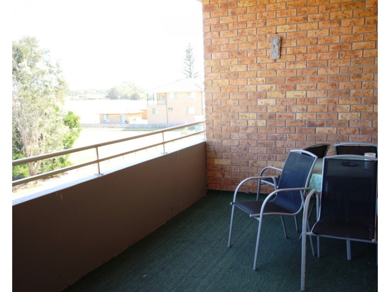 18/8 Taree Street, Tuncurry NSW 2428